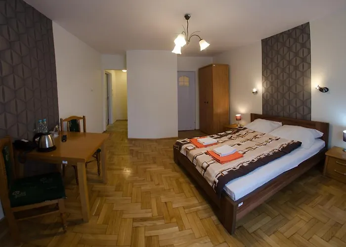 Vandrarhem Brama Old *