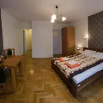Auberge de jeunesse Brama Old *