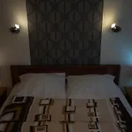 Hostal Brama Old *