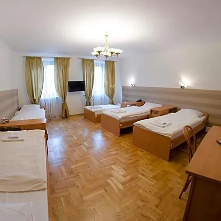 Brama Old Hostel