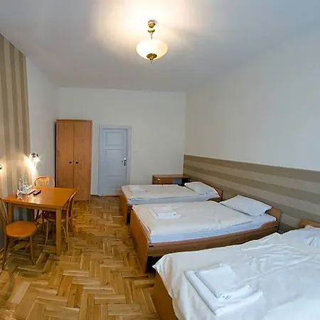 Brama Old Hostel *