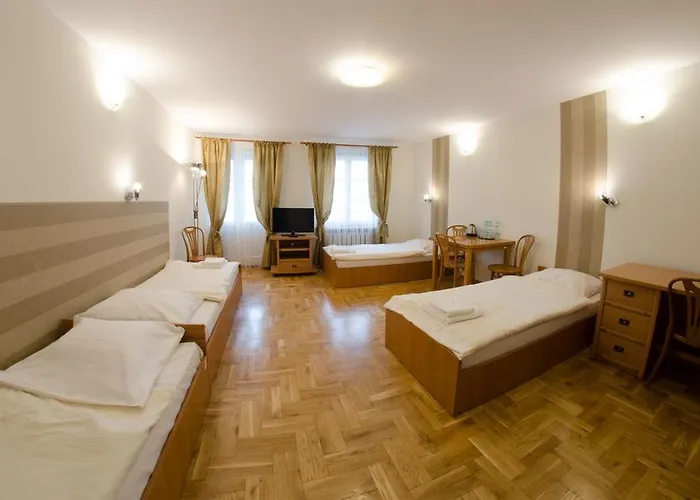 אכסניה Brama Old